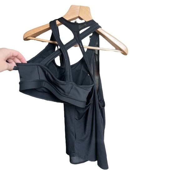 Athleta Women’s Black 2 in 1 Attached Cross Back Bra and Tank Top, Size Small - Picture 4 of 8